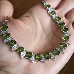 New 925 Silver Oval Cut Peridot Diamond Bracelet for Women